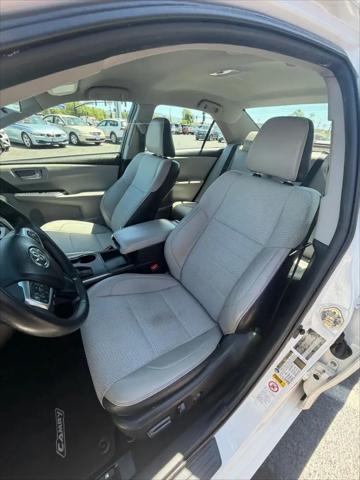 2016 Toyota Camry SE