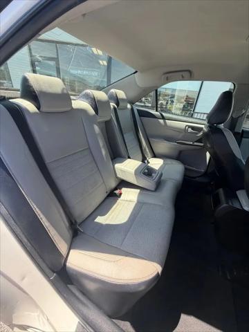 2016 Toyota Camry SE