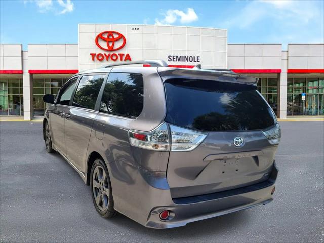 2018 Toyota Sienna SE 8 Passenger