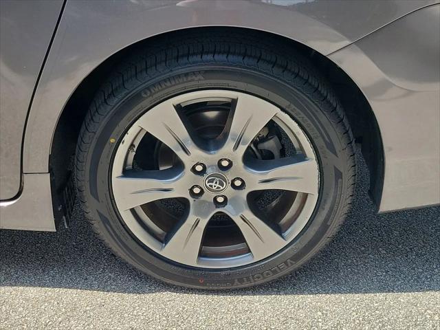 2018 Toyota Sienna SE 8 Passenger