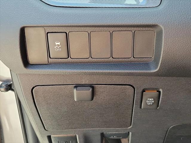 2018 Toyota Sienna SE 8 Passenger