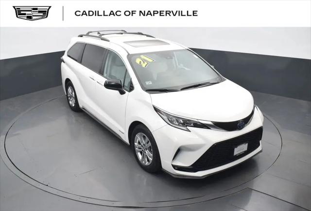 2021 Toyota Sienna XSE for sale in Naperville, IL