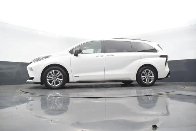 2021 Toyota Sienna XSE