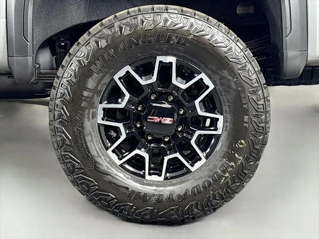 2026 GMC Sierra 2500HD Crew Cab, Standard Bed, AT4X, 4WD