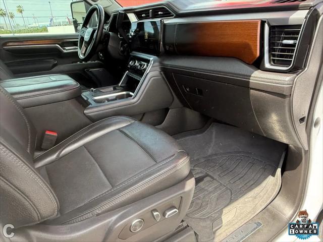 2024 GMC Sierra 3500HD 4WD Crew Cab Standard Bed Denali