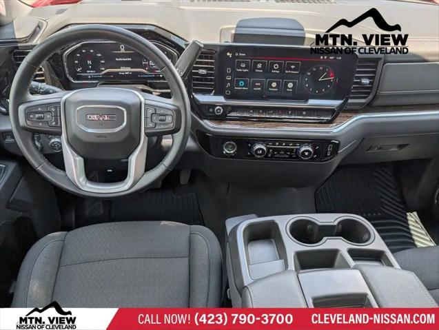 2023 GMC Sierra 1500 4WD Crew Cab Short Box Elevation with 3SB