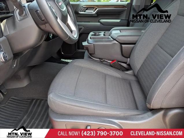 2023 GMC Sierra 1500 4WD Crew Cab Short Box Elevation with 3SB