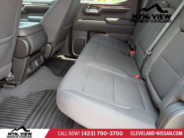 2023 GMC Sierra 1500 4WD Crew Cab Short Box Elevation with 3SB