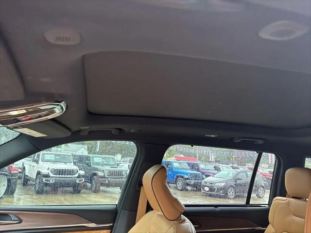2024 Jeep Grand Cherokee L Summit 4x4