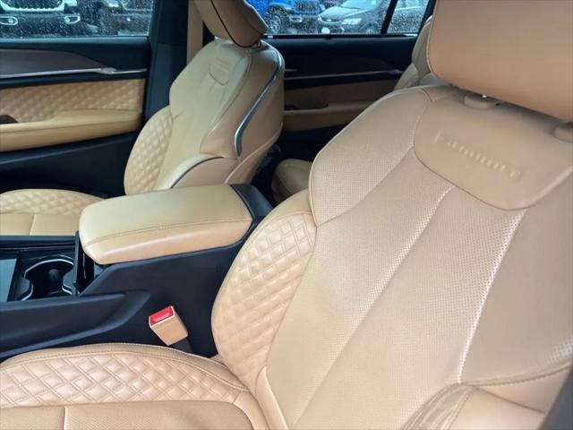 2024 Jeep Grand Cherokee L Summit 4x4