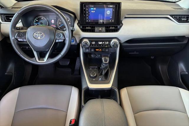 2022 Toyota RAV4 Hybrid XLE Premium