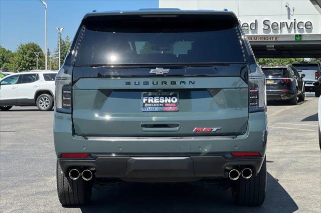 2025 Chevrolet Suburban 4WD RST