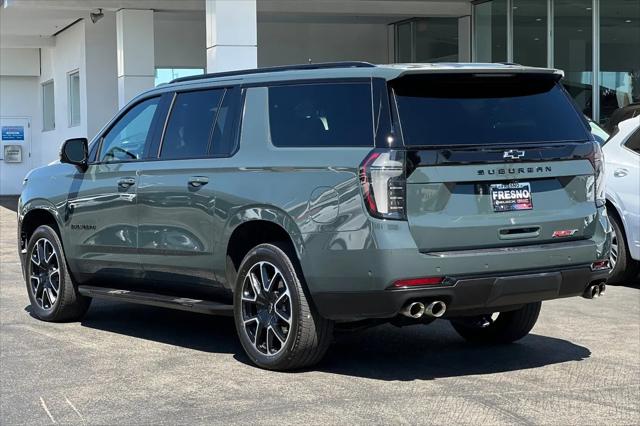 2025 Chevrolet Suburban 4WD RST