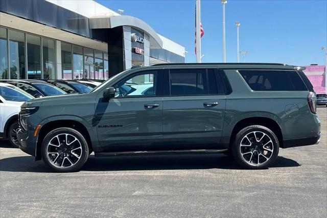 2025 Chevrolet Suburban 4WD RST