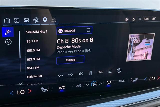 2025 Chevrolet Suburban 4WD RST