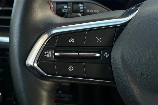 2025 Chevrolet Suburban 4WD RST