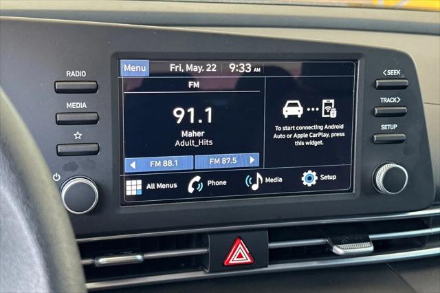 2025 Hyundai Elantra SE