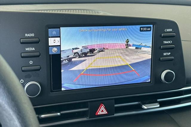 2025 Hyundai Elantra SE
