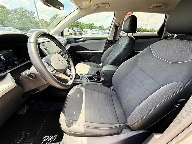 2024 Volkswagen Taos 1.5T SE