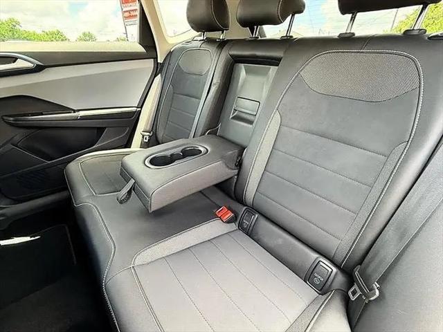 2024 Volkswagen Taos 1.5T SE