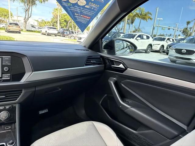 2019 Volkswagen Jetta 1.4T R-Line