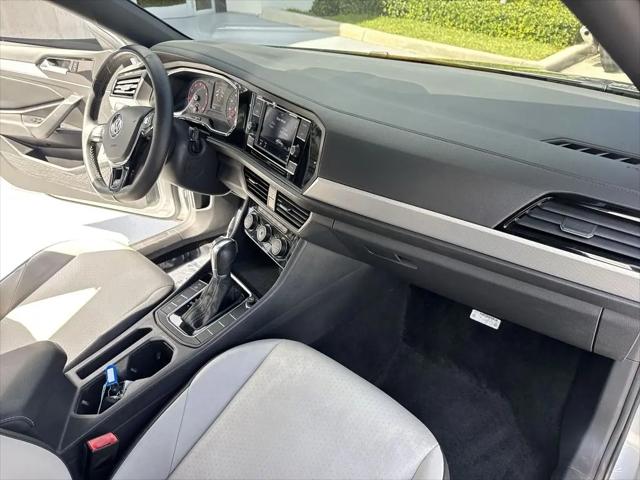 2019 Volkswagen Jetta 1.4T R-Line