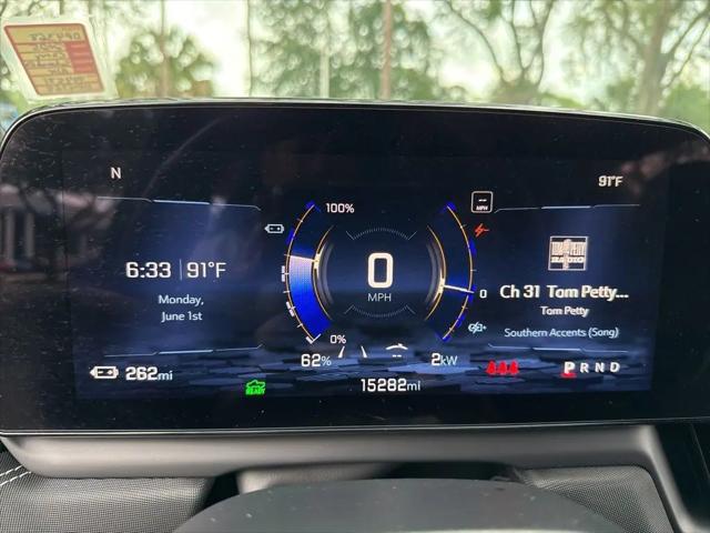 2025 Chevrolet Silverado EV LT