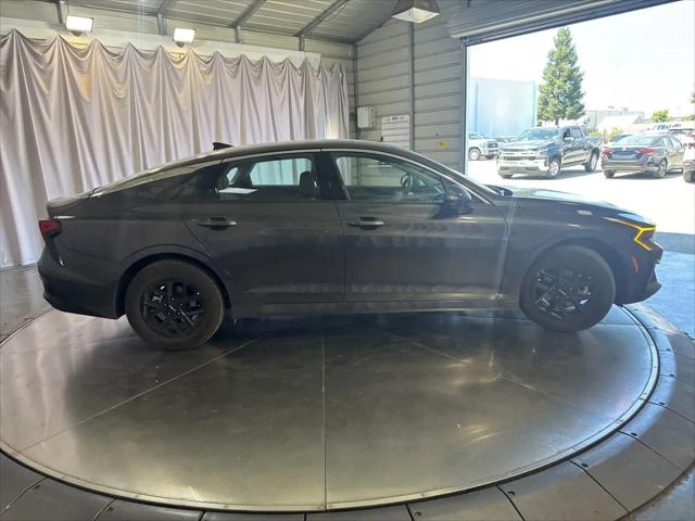 2026 Kia K5 LXS FWD
