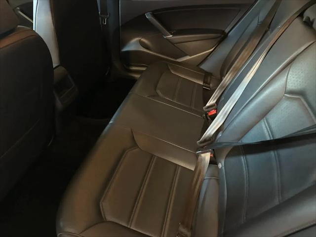 2017 Volkswagen Passat 1.8T R-Line