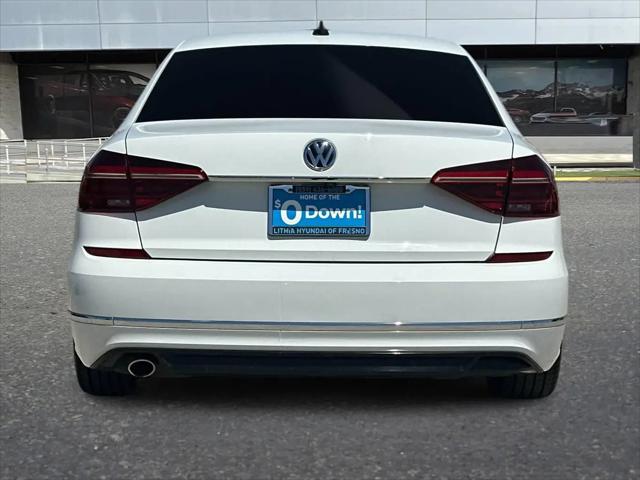 2017 Volkswagen Passat 1.8T R-Line