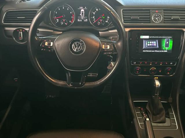 2017 Volkswagen Passat 1.8T R-Line