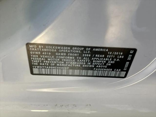 2017 Volkswagen Passat 1.8T R-Line