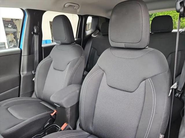 2020 Jeep Renegade Jeepster FWD
