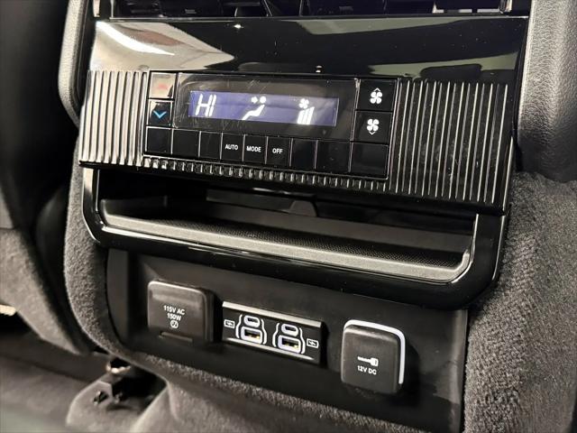 2024 Jeep Wagoneer Series II Carbide