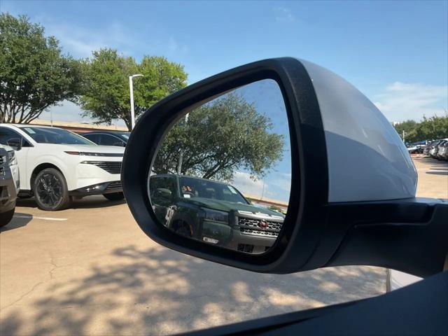 2025 Buick NV Preferred FWD