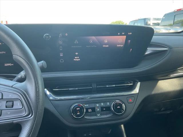 2025 Buick NV Preferred FWD