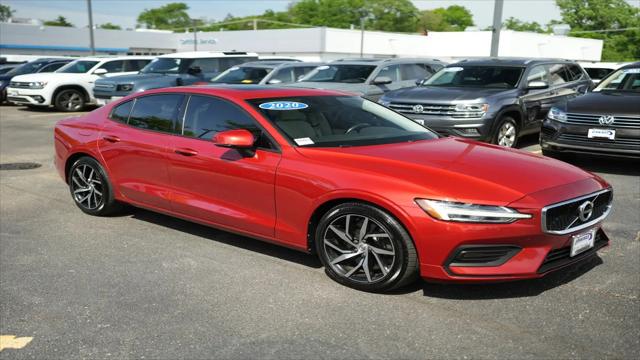2020 Volvo S60 T6 Momentum