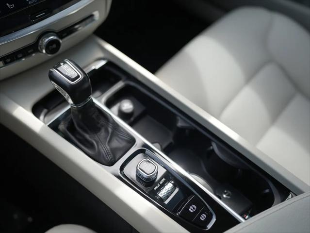 2020 Volvo S60 T6 Momentum