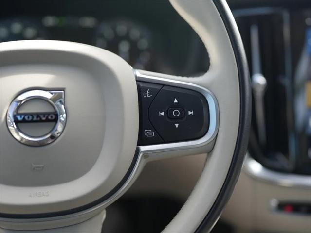 2020 Volvo S60 T6 Momentum