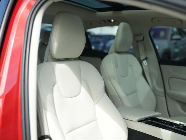 2020 Volvo S60 T6 Momentum
