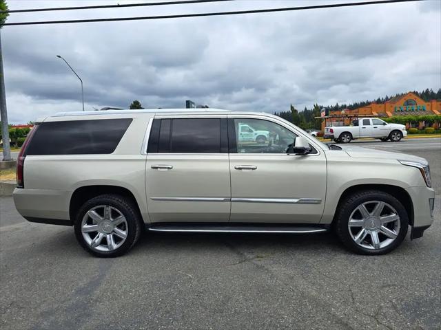 2015 Cadillac Escalade ESV Luxury