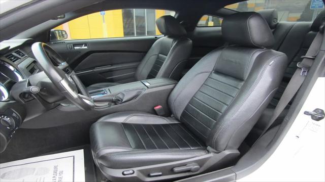 2011 Ford Mustang GT Premium
