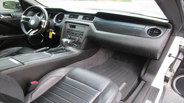 2011 Ford Mustang GT Premium
