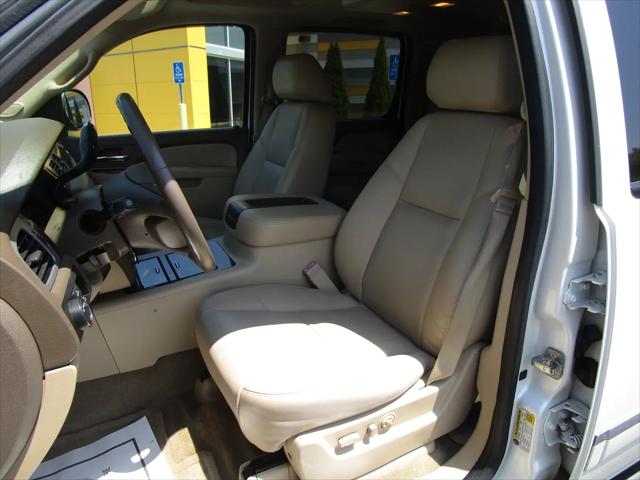 2013 Chevrolet Suburban LTZ