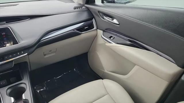 2023 Cadillac XT4 FWD Luxury