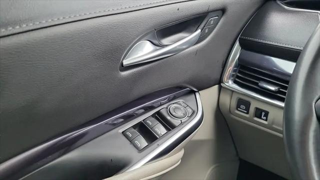 2023 Cadillac XT4 FWD Luxury