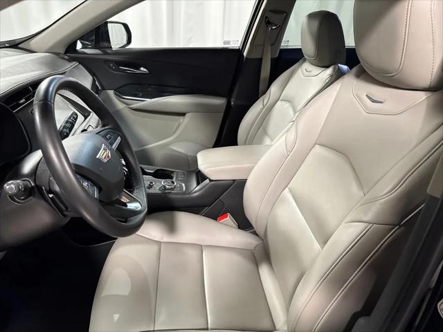 2023 Cadillac XT4 AWD Premium Luxury