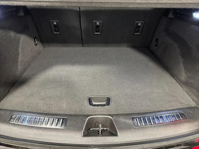 2023 Cadillac XT4 AWD Premium Luxury