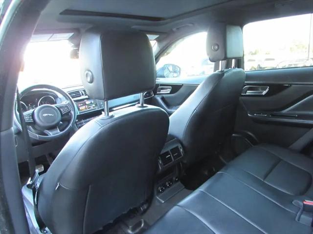 2017 Jaguar F-PACE 35t Premium