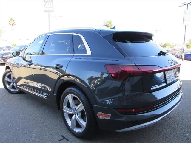 2019 Audi e-tron Premium Plus